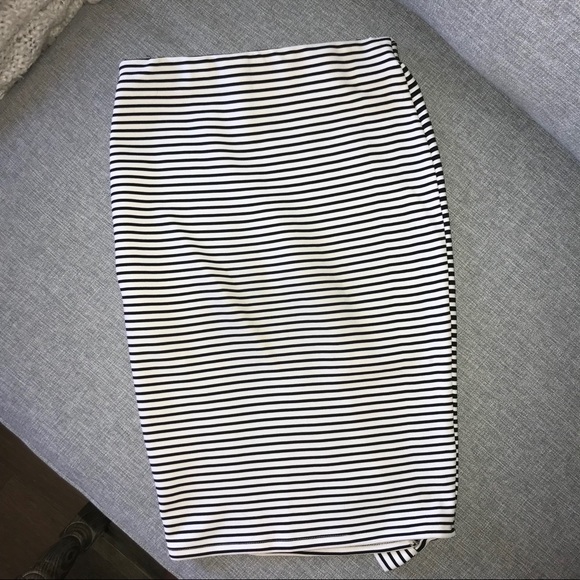 Black and White Striped Pencil Skirt - Picture 5 of 7